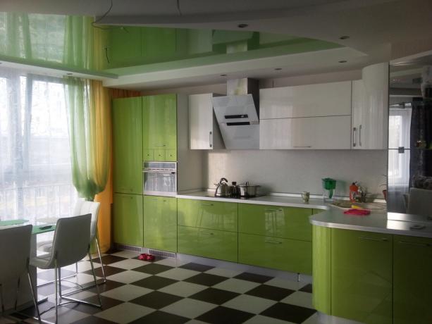 Zielona kuchnia (54 zdjęcia) Ischia: instrukcje wideo do dekoracji wnętrz własnymi rękami, projekt, zestaw kuchenny, stół, krzesła, ściany, sufit, Leroy Merlin, zdjęcie i cena