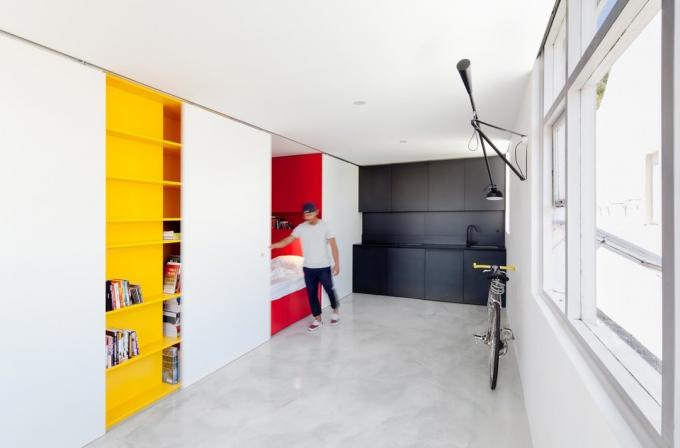 Studio 27 m² składa się z sypialni, łazienki i kuchni w szafce