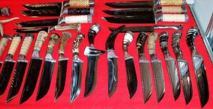 Co to jest „Uzbek knife”, i dlatego każdy gospodyni nie miałby nic przeciwko, aby dostać się na kuchnię