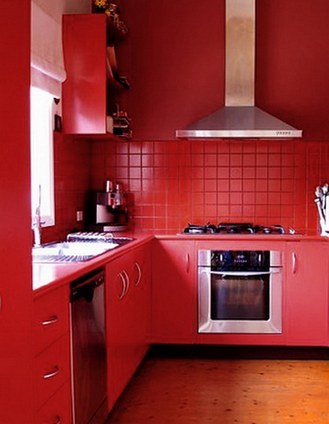 kolor czerwony we wnętrzu kuchni