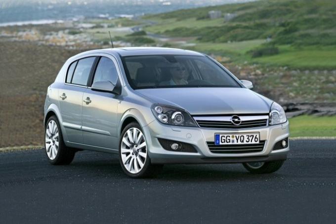 Opel Astra okazał się bardzo popularne, zarówno na rynku nowych samochodów, jak i na rynku wtórnym. | Zdjęcie: infocar.ua