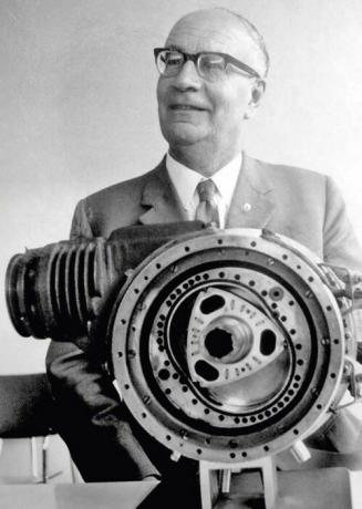 Felix Wankel silnik tłokowy obrotowy od jego konstrukcji.