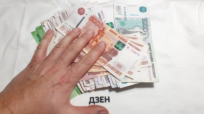 Hydraulik zarobił 100.000 rubli, publikowanie historie na temat swojej pracy