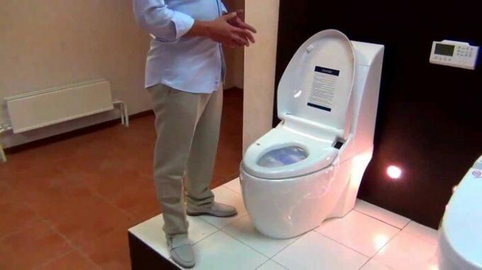 Ta toaleta jest nie tylko myje.