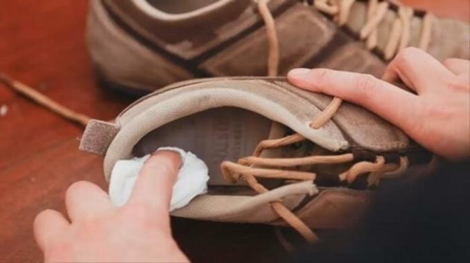 7 sztuczki, z którym buty zatrzymać i zapach uciążliwości