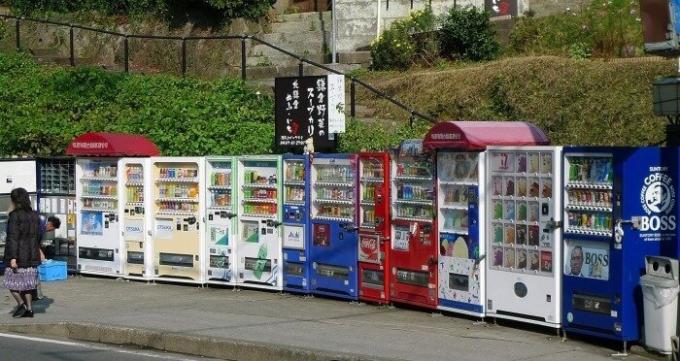 W Japonii automaty są rzeczywiście wiele. / Zdjęcie: image1.thegioitre.vn