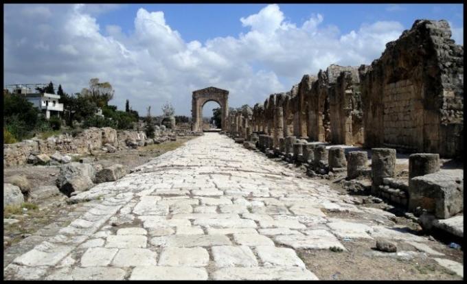 Rzymianie byli w stanie zbudować drogę, która istnieje do dziś