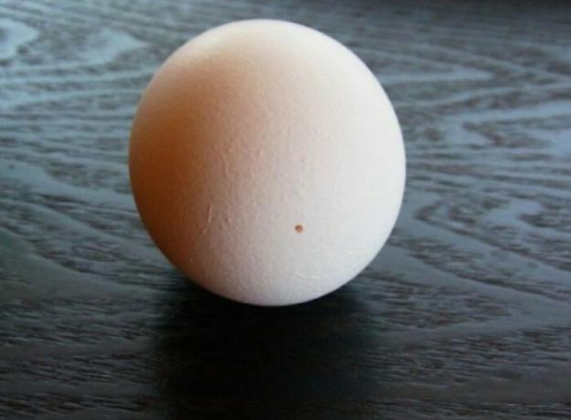Jak ugotować jajko na twardo, z których powłoka jest „slazit” Sam
